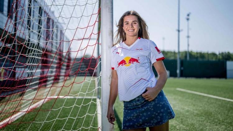 哈兰德青训女队友：他以前有点皮，很高兴看到他还是从前那个少年