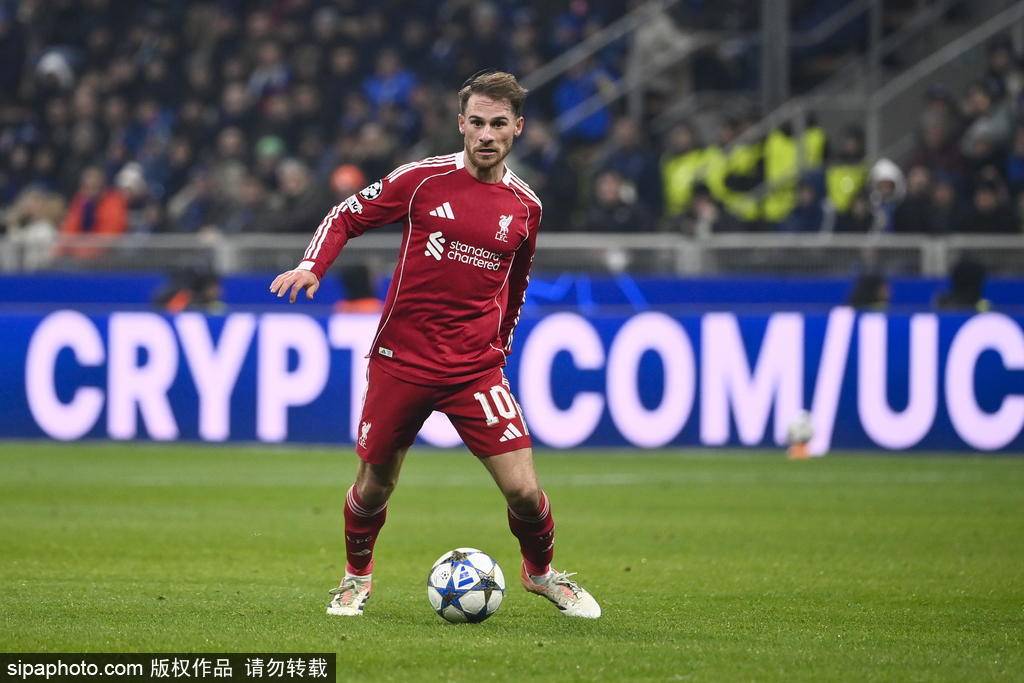 队友表态！麦卡：我们很爱萨拉赫 但球员应站在利物浦这边